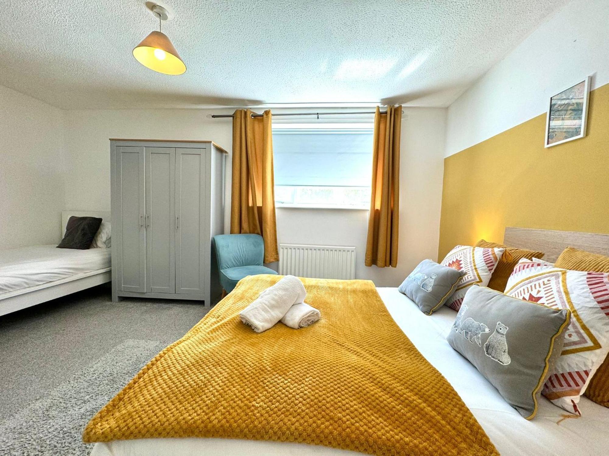 The Alnham, Large 3 Bed Apartment, Close To The City นิวคาสเซิล อะพอน ไทน์ ภายนอก รูปภาพ
