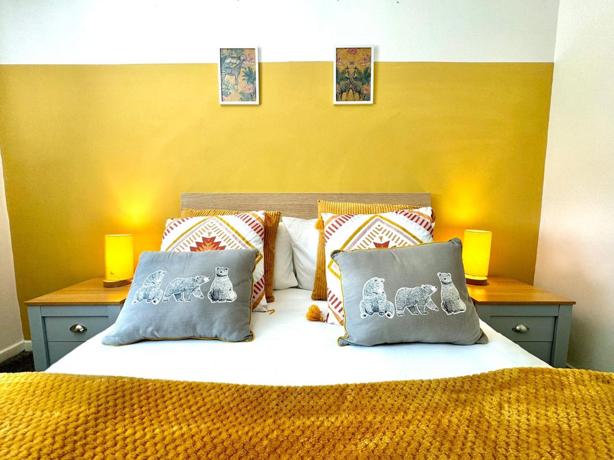 The Alnham, Large 3 Bed Apartment, Close To The City นิวคาสเซิล อะพอน ไทน์ ภายนอก รูปภาพ