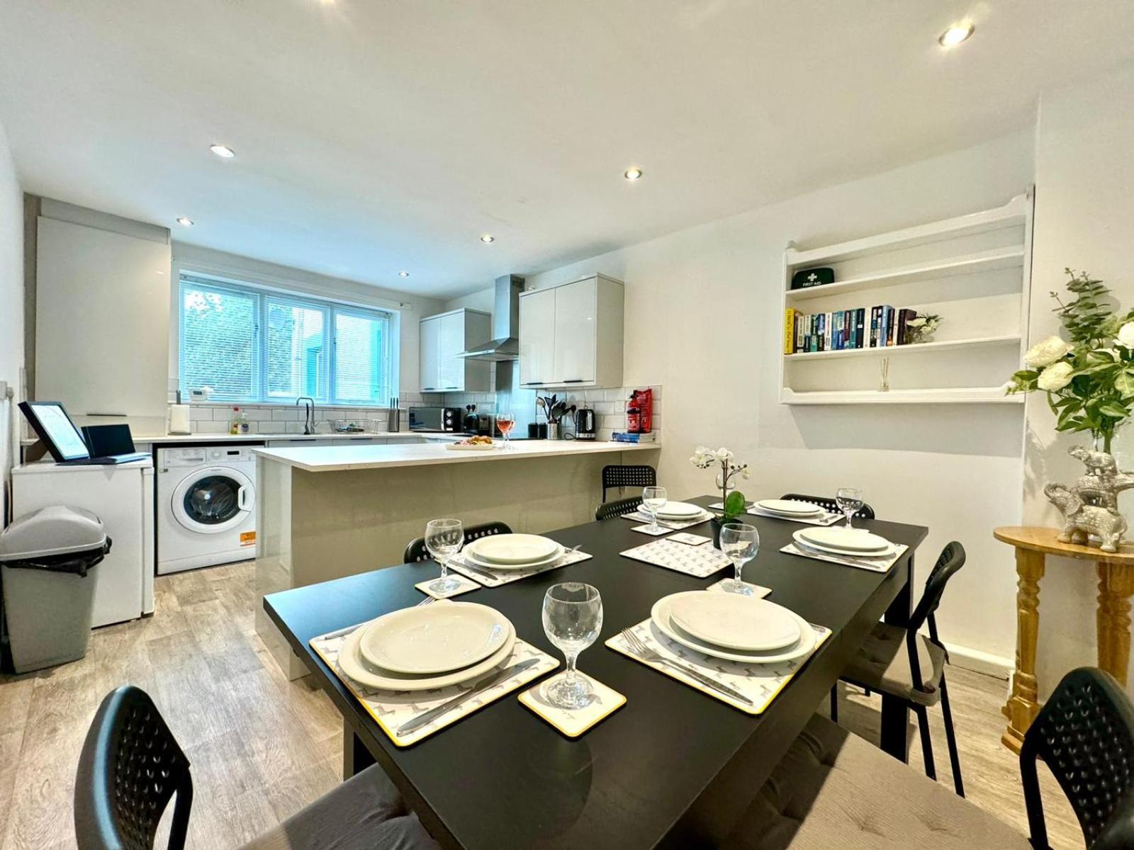 The Alnham, Large 3 Bed Apartment, Close To The City นิวคาสเซิล อะพอน ไทน์ ภายนอก รูปภาพ